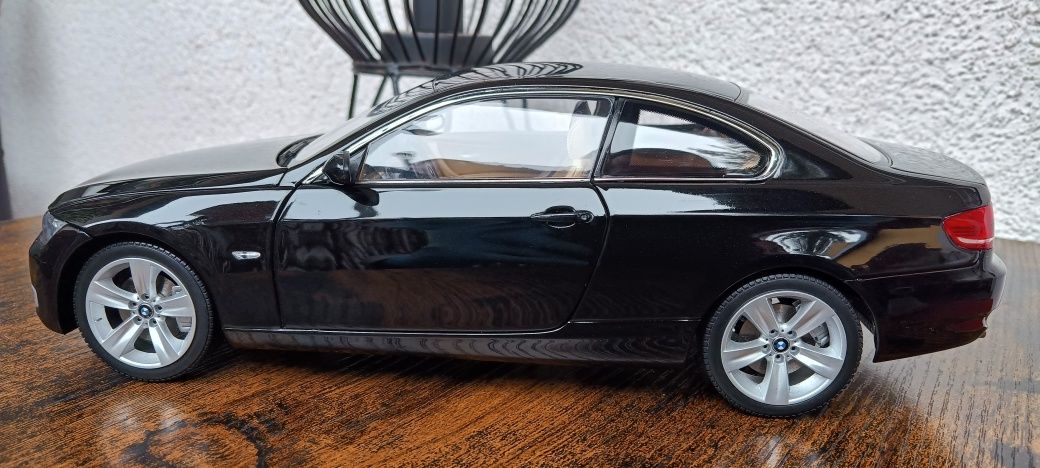 BMW E92 Coupe 1/18 Kyosho