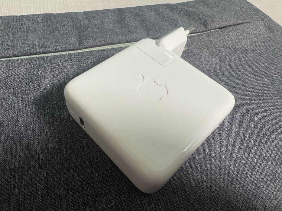Блок живлення USB-C Power Adapter 61W