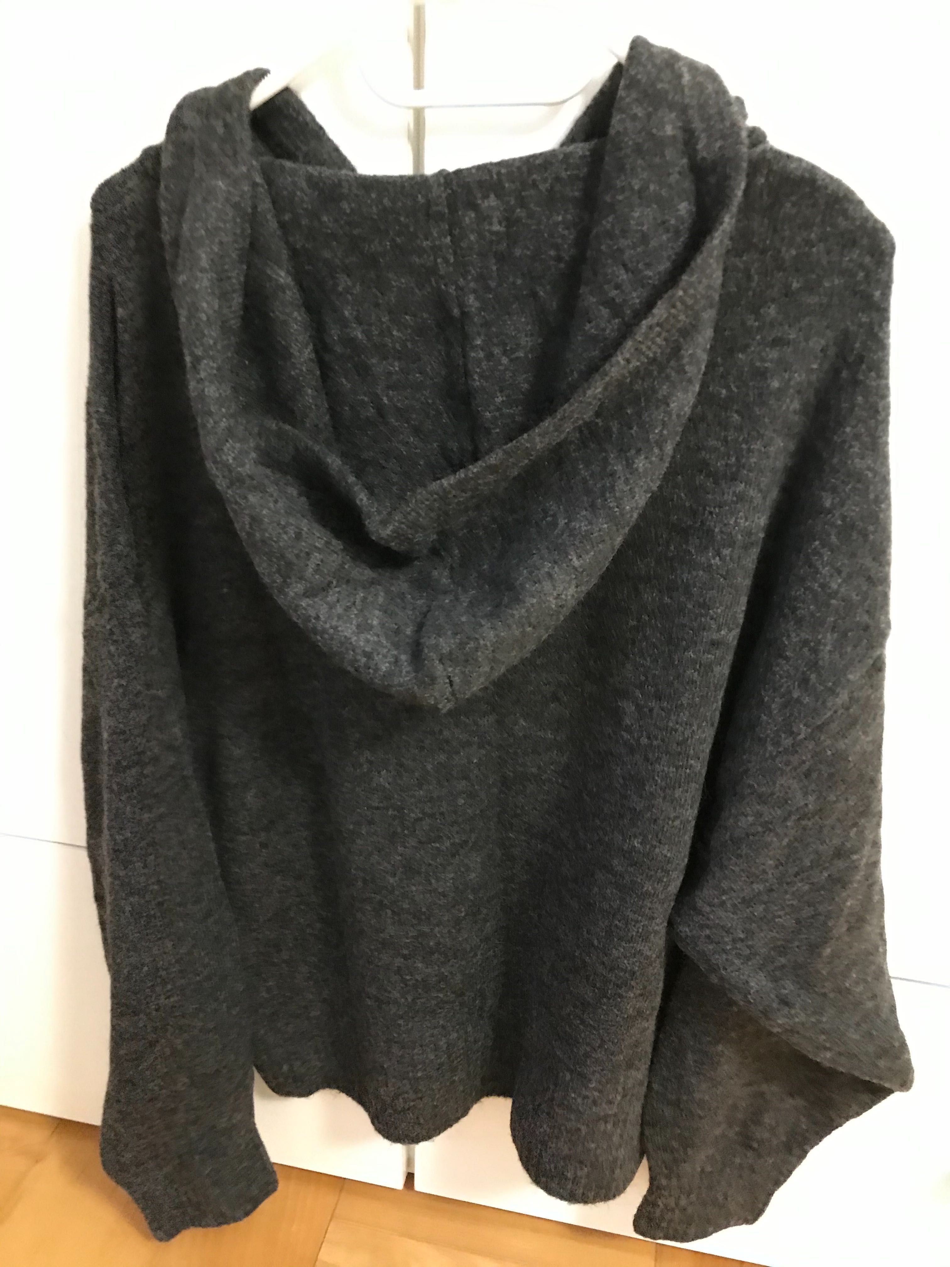 Nowy sweter damski H&M z kapturem-rozmiar M(z wełną)