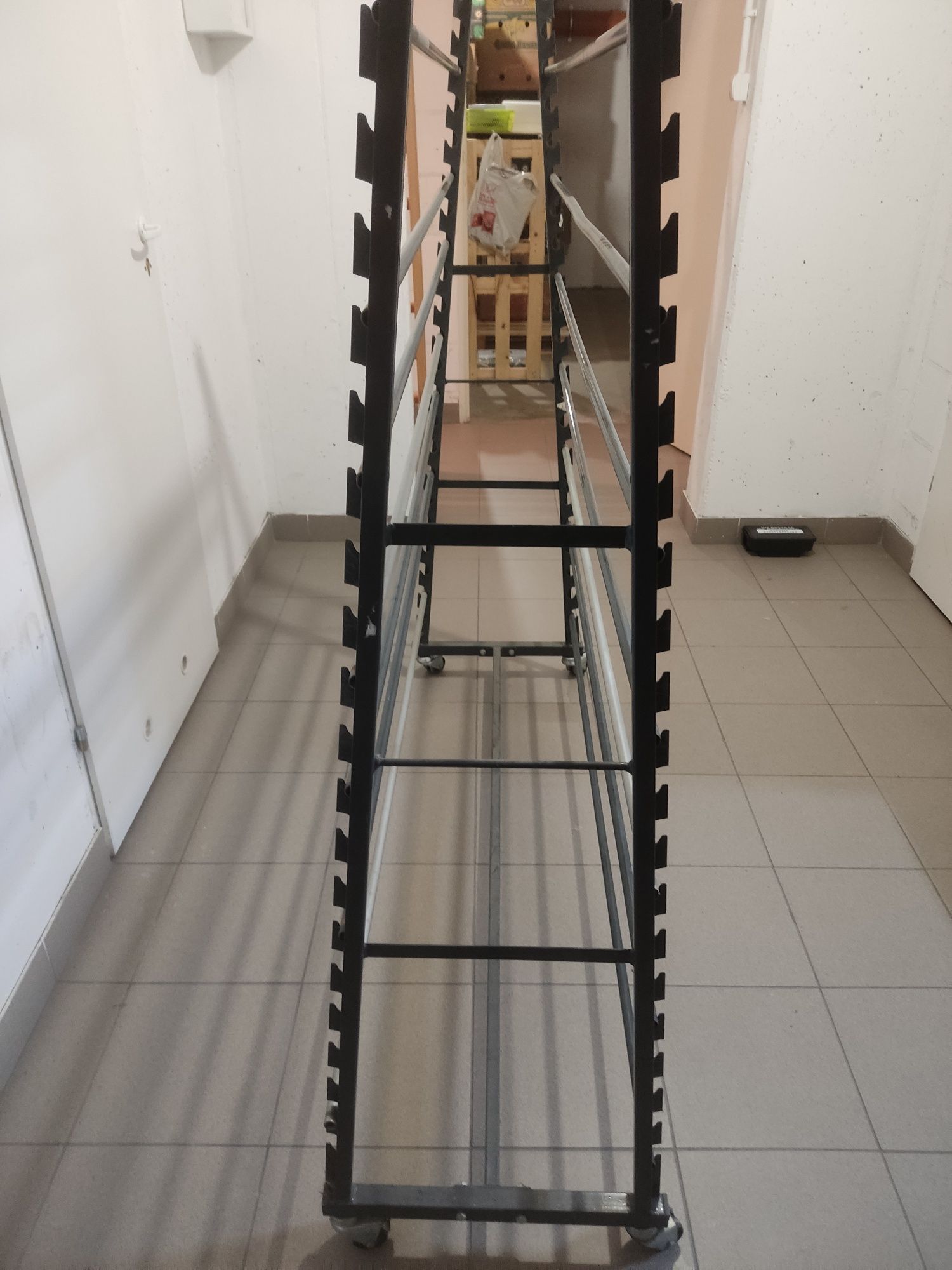 Stojak do sprzedaży ceraty na kółkach do kwiaciarni sklepu