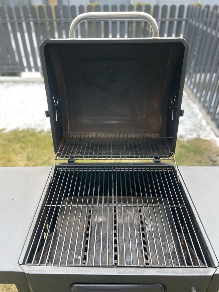 Вугільний гриль Char-Broil Performance Charcoal 580