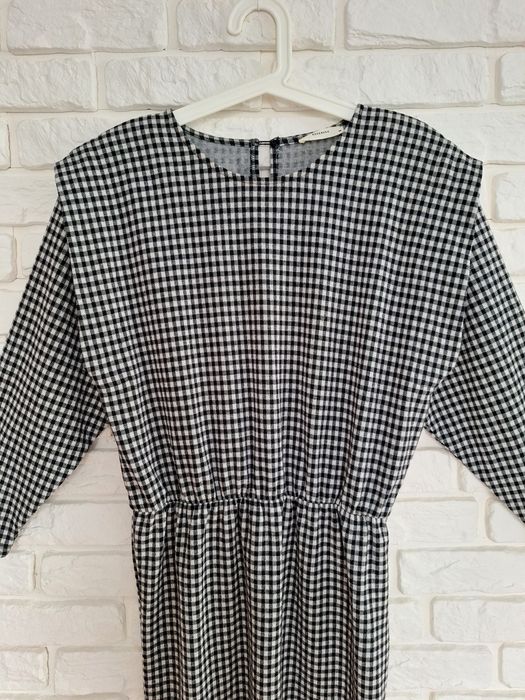 Reserved M Krótka Sukienka Retro Kratka Usztywnione Ramiona