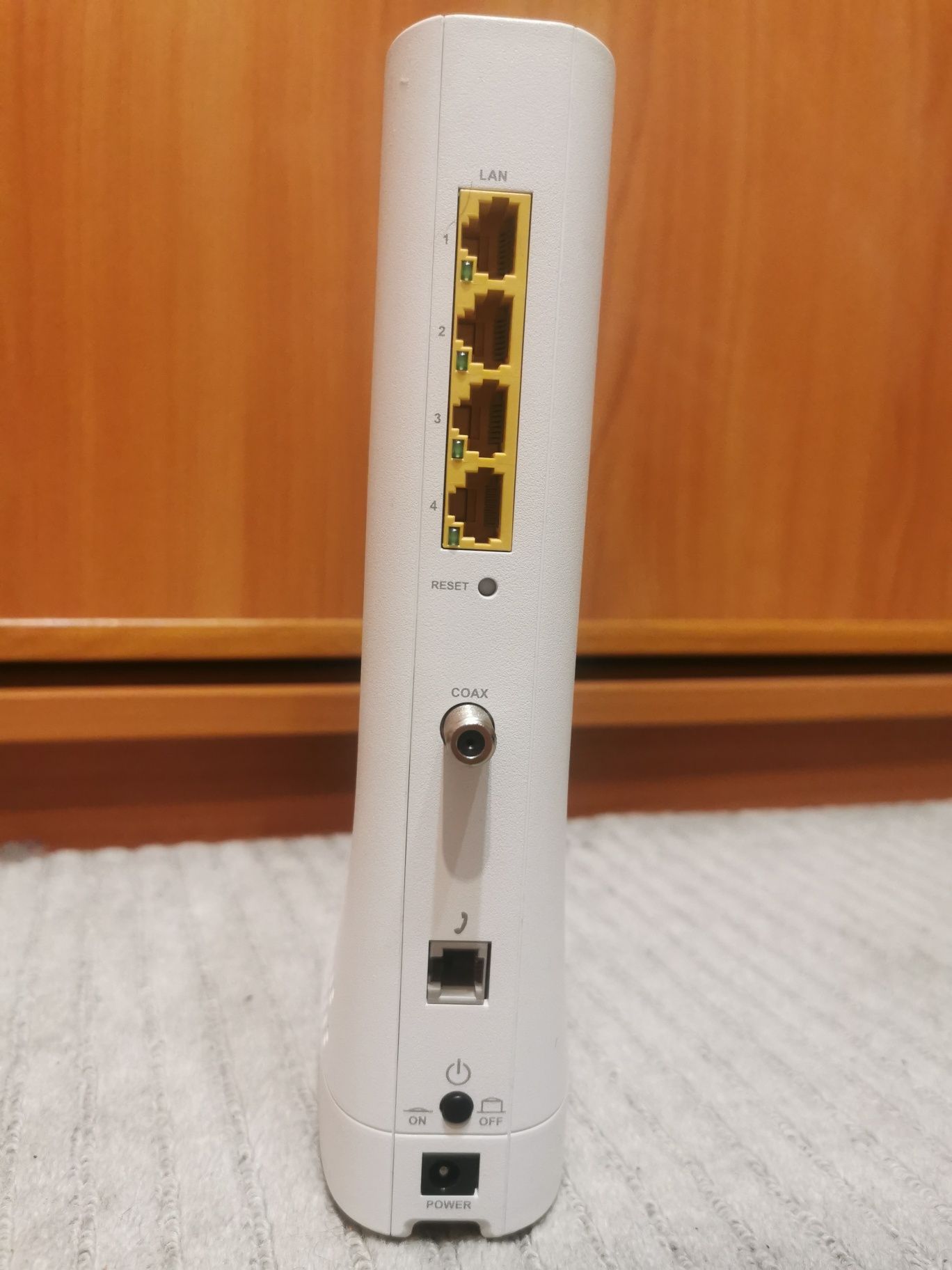 Кабельний роутер Sagemcom FAST 3890V3 WU