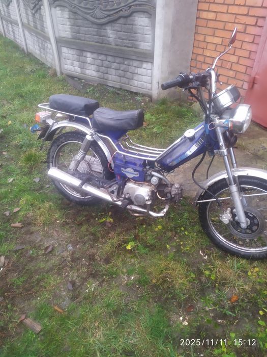 Продам мопед на ходу.