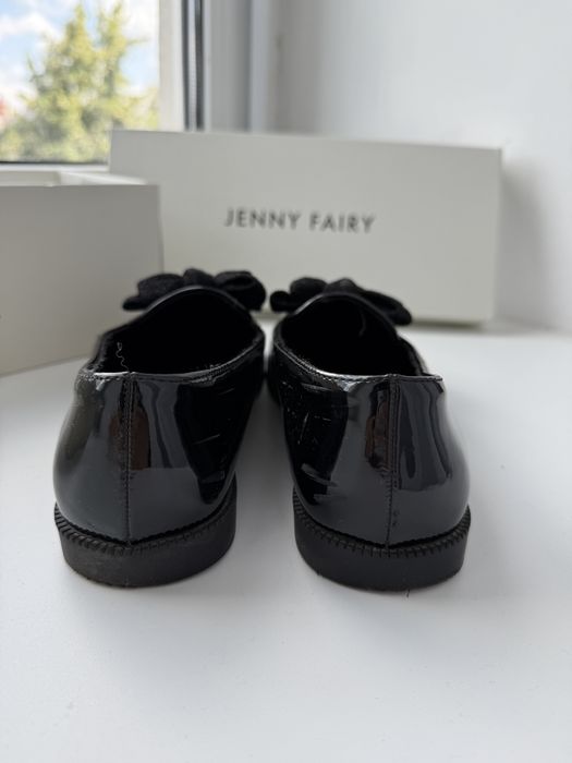 Туфлі дівчачі лаковані 36 розмір