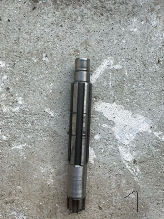 Первичний та вторичний вали на 174фмм Нб