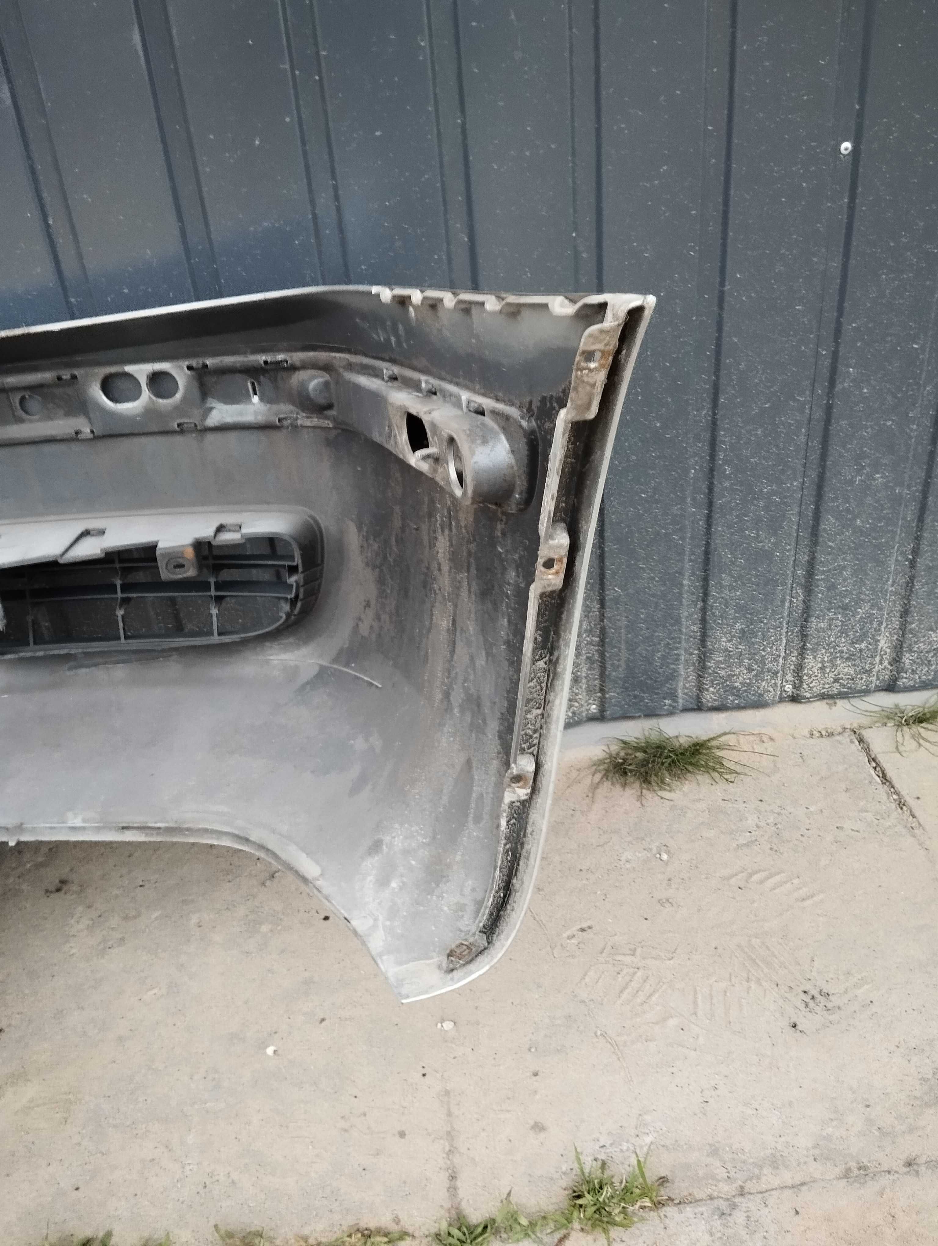 Zderzak przedni przód srebrny kod lak. 9102 Skoda Octavia I Lift