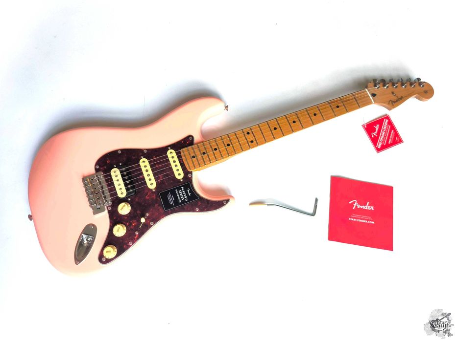 Fender® Limited Edition Roasted MN Player II Stratocaster® Shell Pink