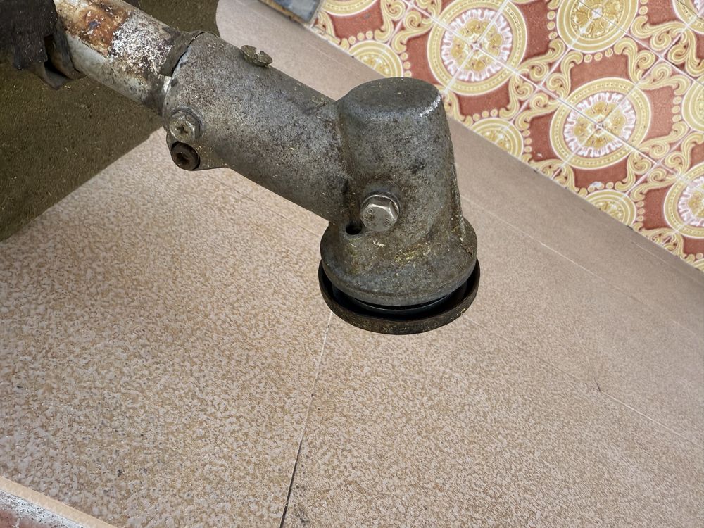 Roçadora MTD 1043 AVS 43cc
