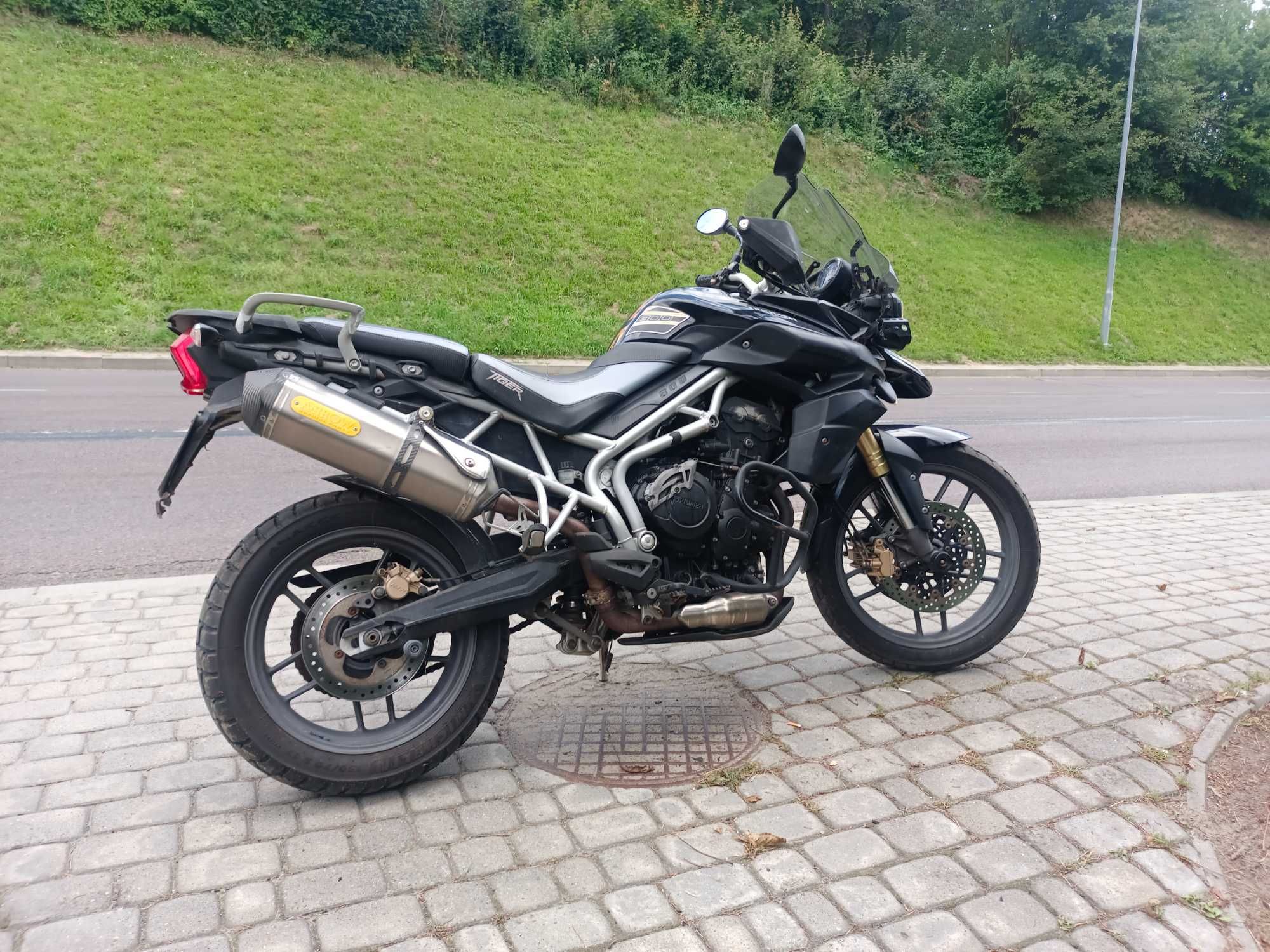 Triumph Tiger  800