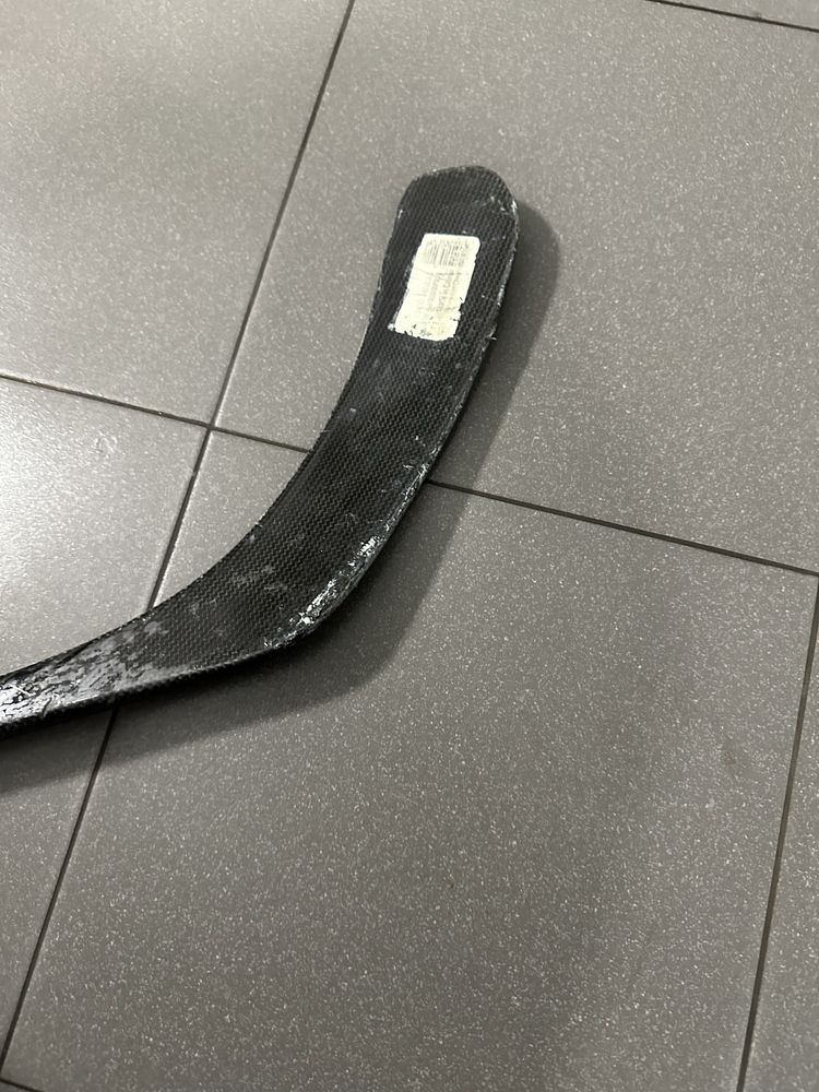 Kij hokejowy vapor x80 junior lewy ( supreme bauer nexus grip easton )