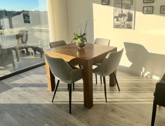 Mesa de jantar madeira wengé