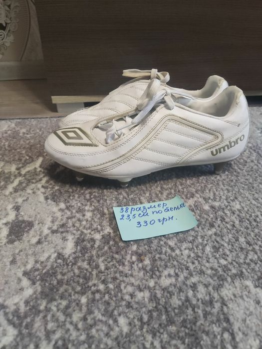 Продам бутсы 36,37,38,42размер