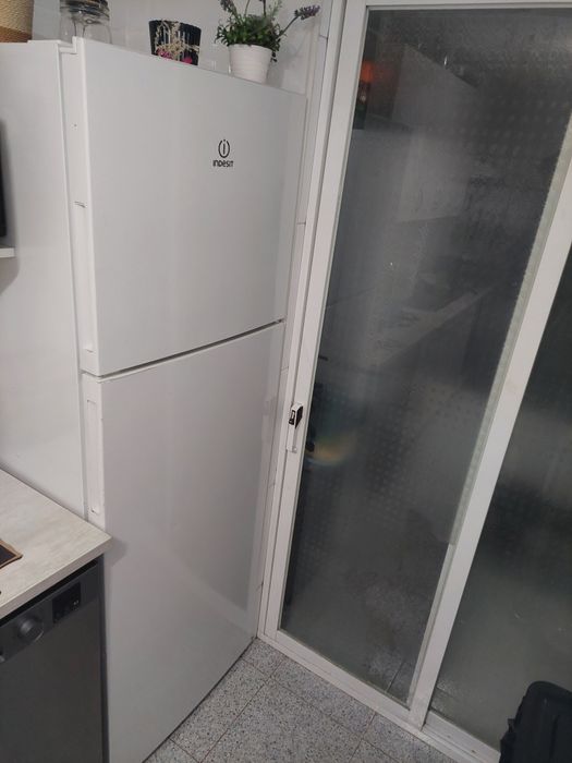 Frigorífico indesit
