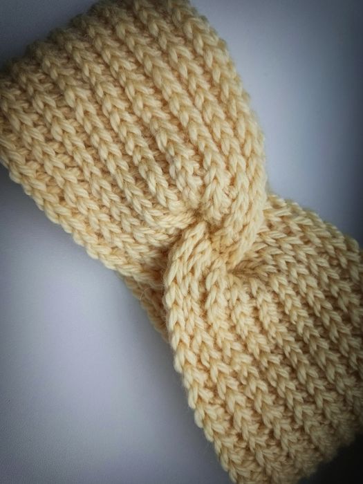 Ręcznie wykonana opaska z wełny merino 100%