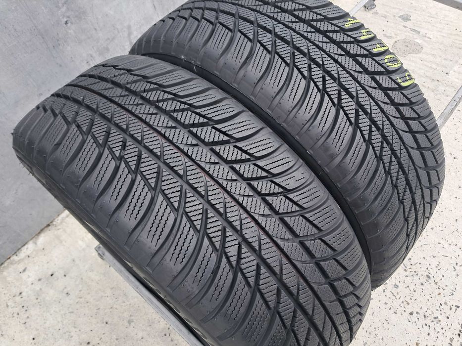 Резина зимова, Bridgestone Blizzak LM001 AO 215/55 R17 (арт.14709)