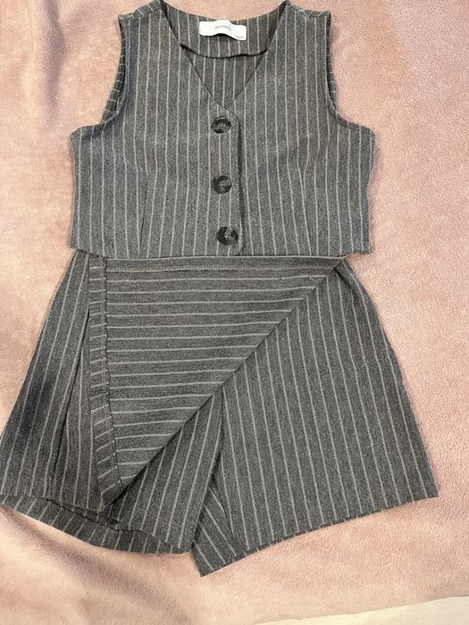 Речі на дівчинку 134 см ріст