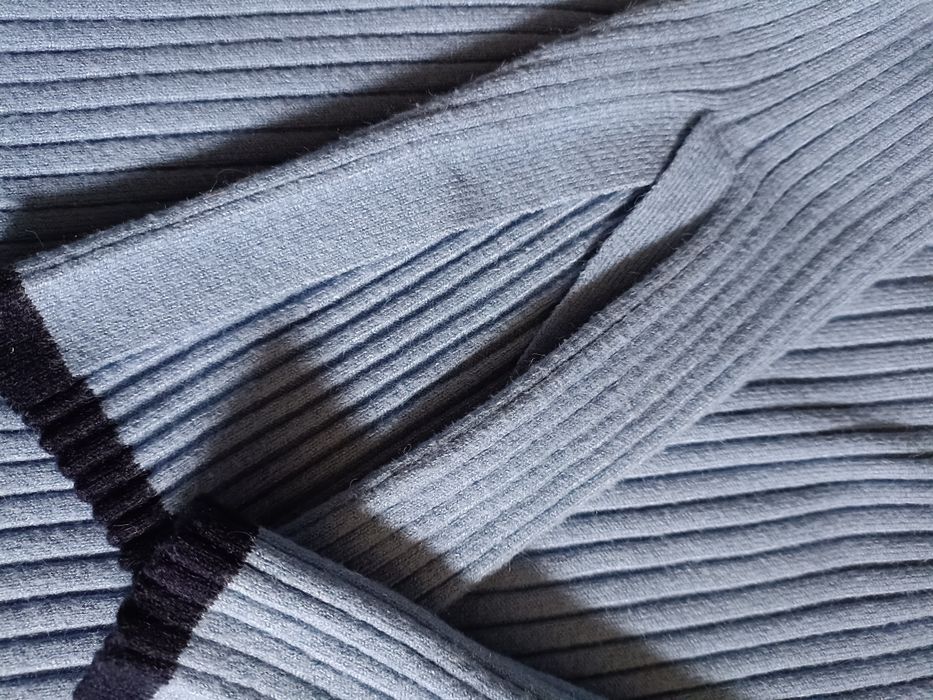 Bluzka sweterekowa & Other Stories