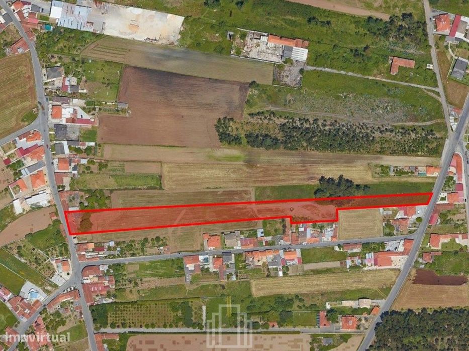 Casa Antiga + terreno - Arada