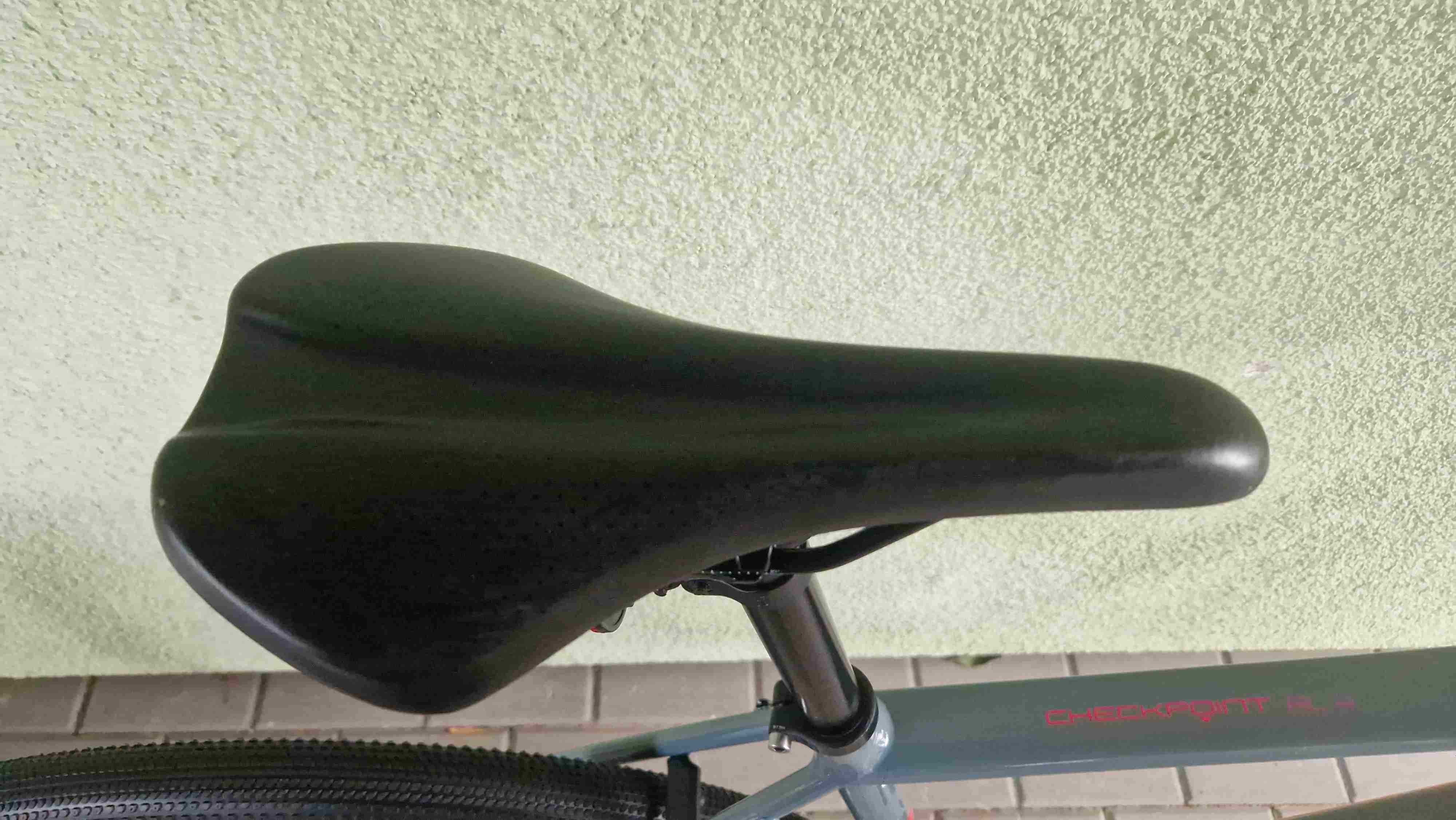 TREK checkpoint TIAGRA alu CARBON sztywne osie r58 gravel hydraulika