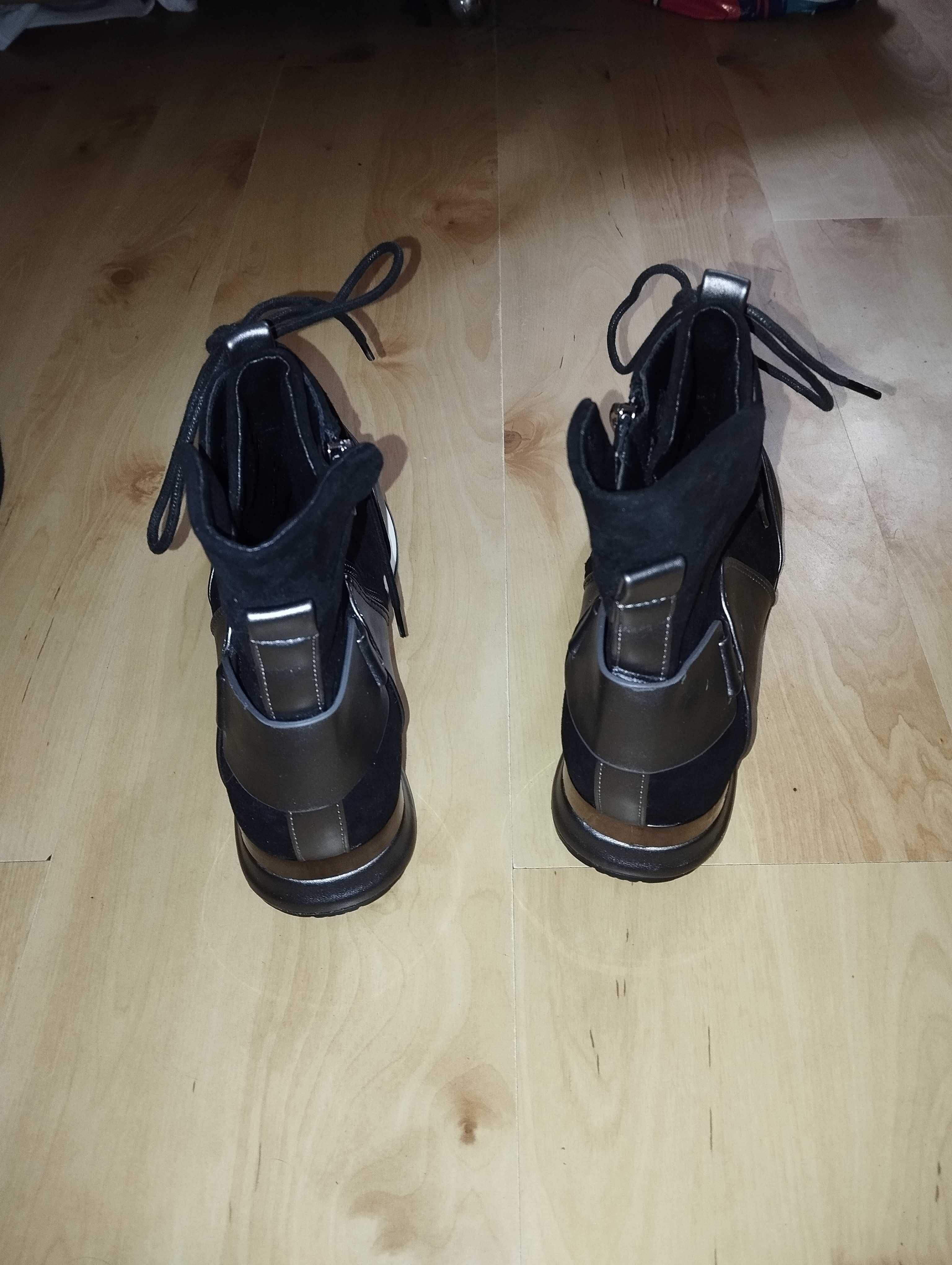 Botki GOODIN czarno srebrne 40