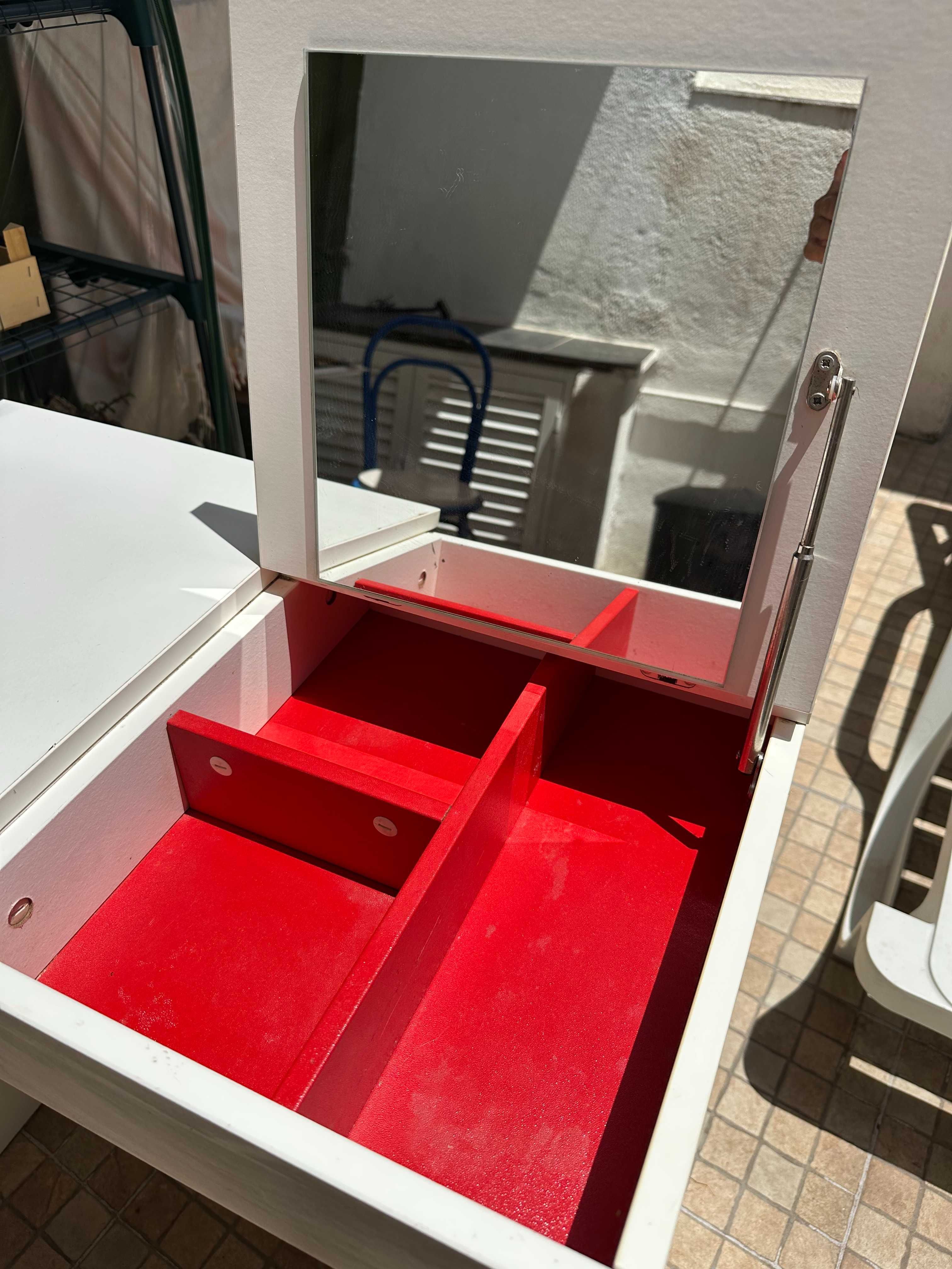 Tocador Branco do IKEA