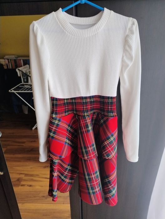 Sukienka dziewczęca świąteczna