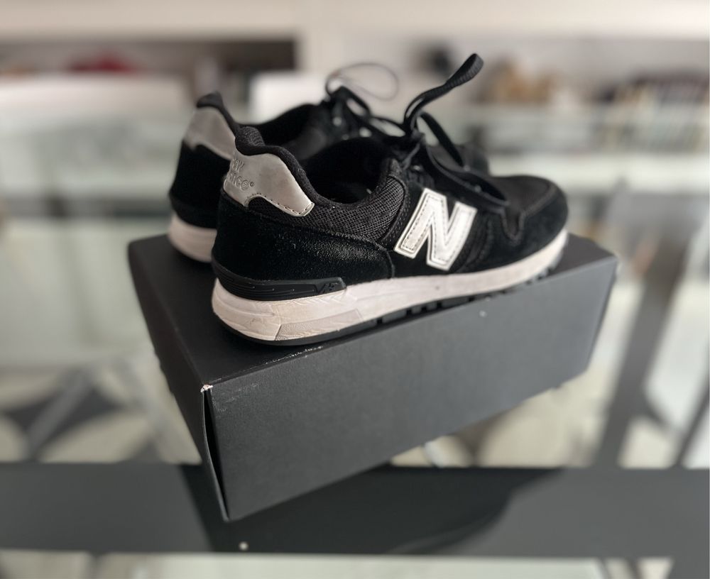 Ténis New Balance Pretos. Tam. 36,5