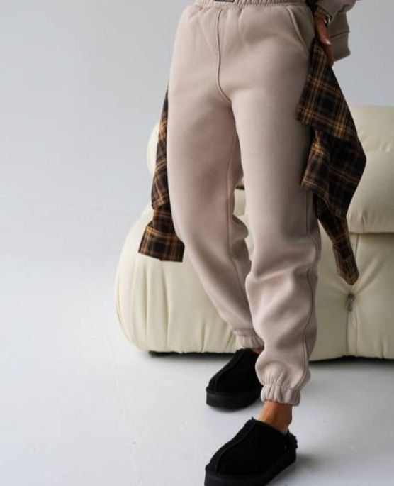 Спортивні штани на утепленні жіночі Ambitious