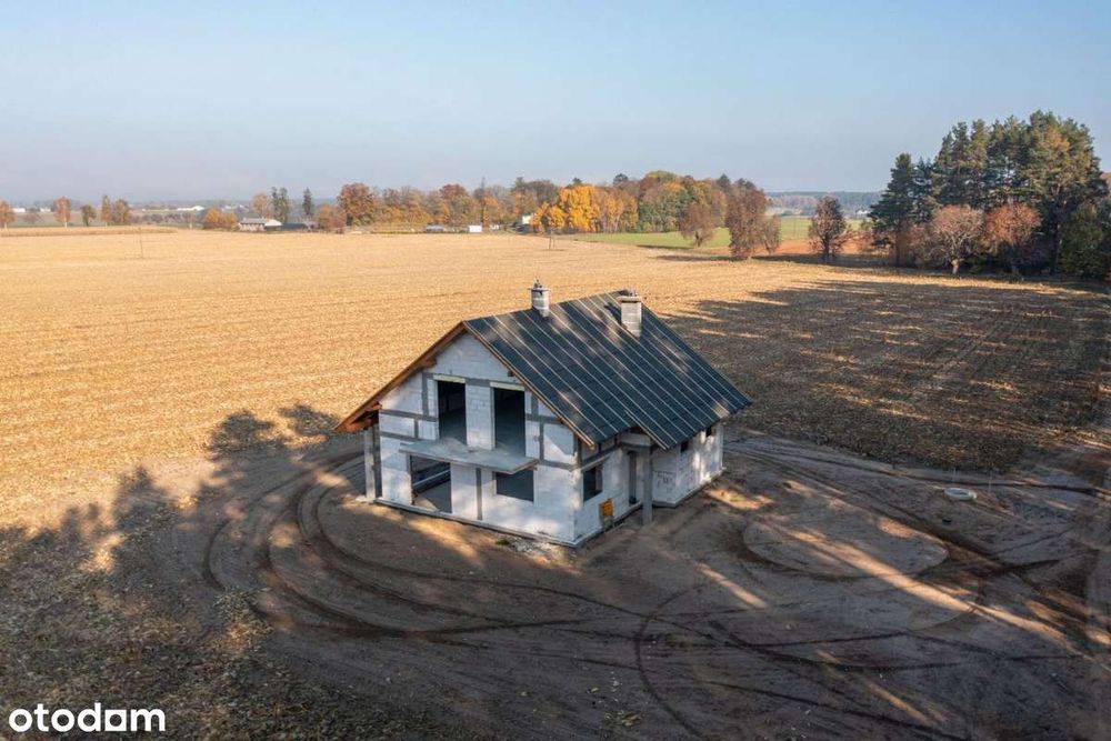 Nowoczesny dom w malowniczej okolicy