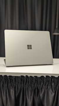 Microsoft Laptop Go i5-1035g1 4 ram 64 gb UHD 920 сенсорний Win10