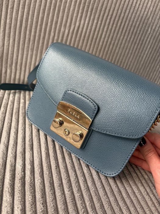 Torebka damska Furla złota baby blue