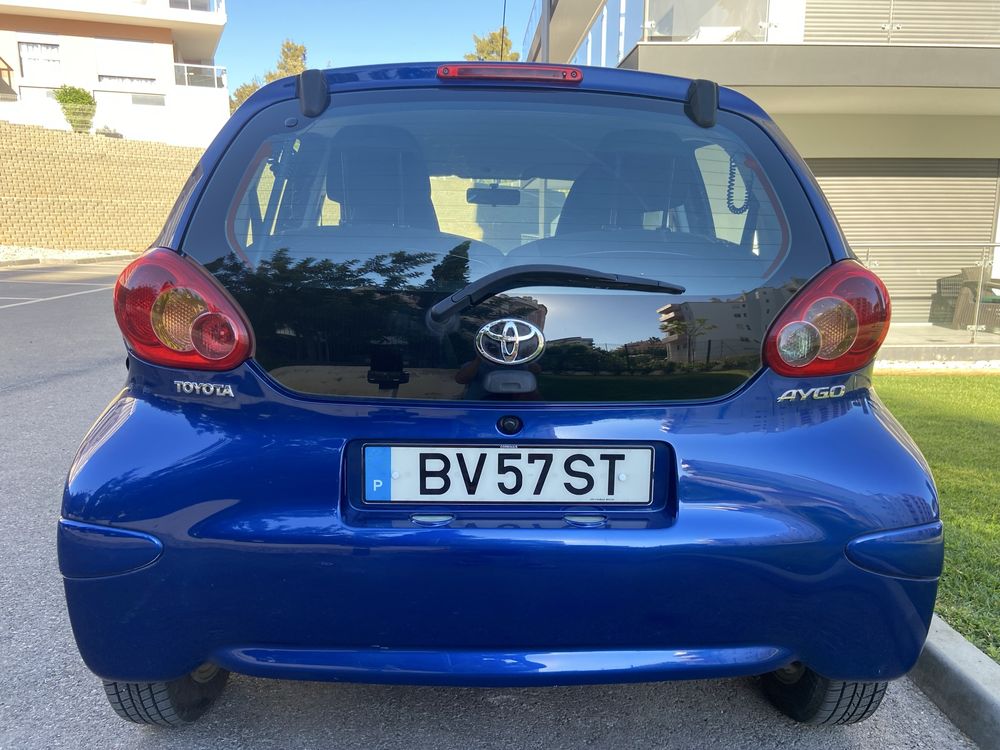 Toyota Aygo • 123 mil km • Multimidia • Jantes Especiais • AC