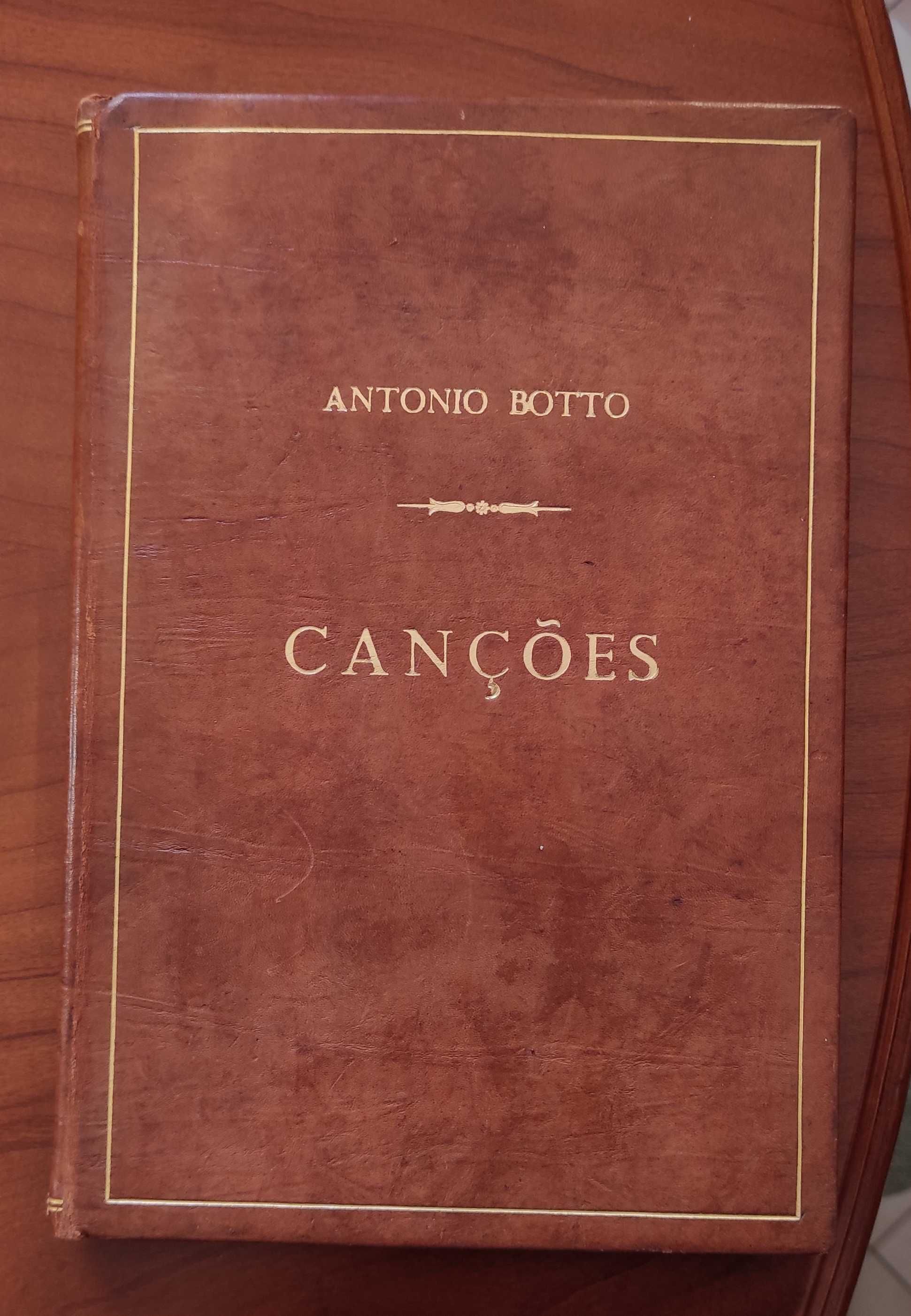 CENTAURO/Hidra/Catálogo & etc/Anuário de poesia/Elogio do I ...