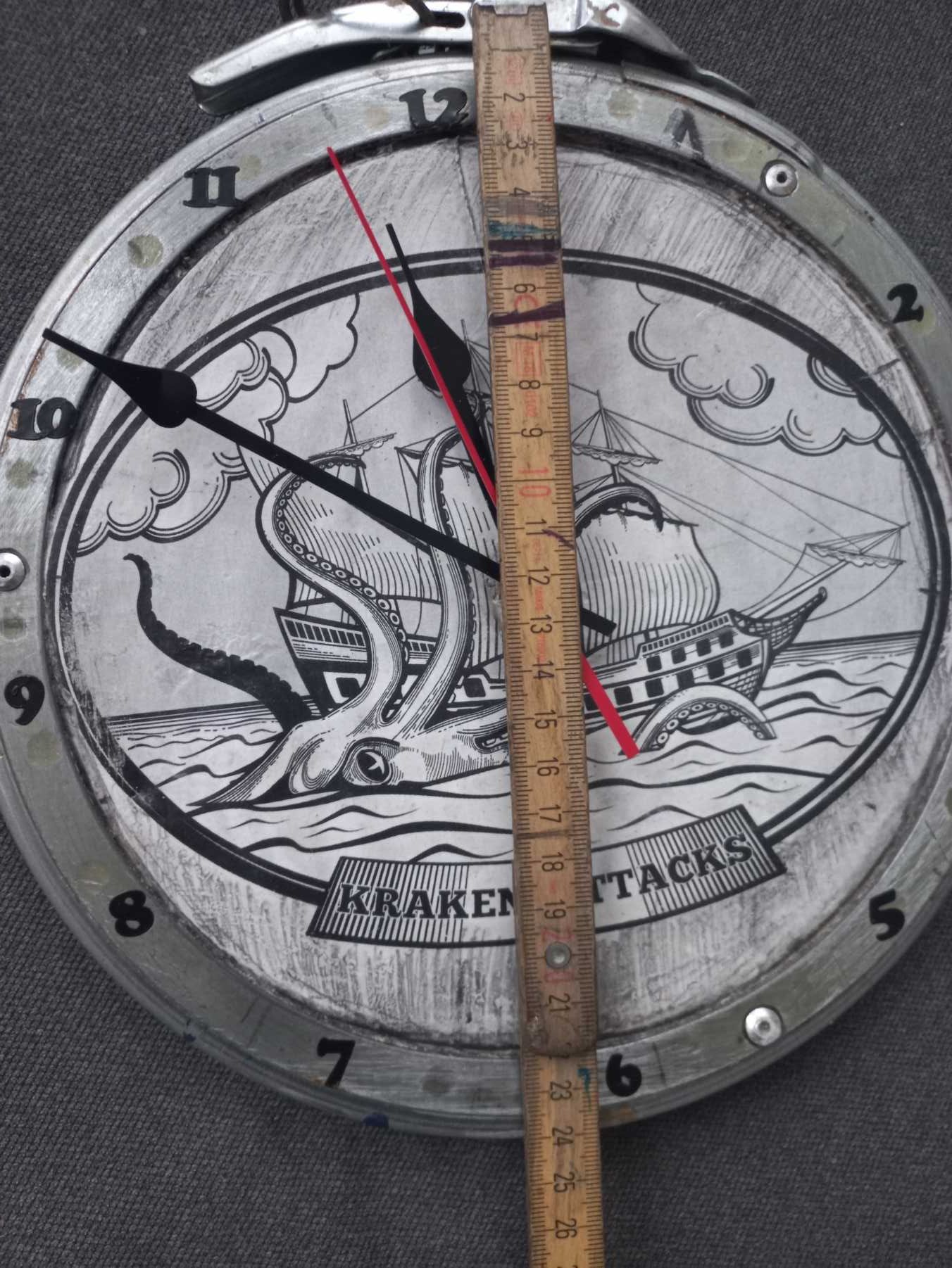 Zegar ścienny metalowo-drewniany, unikat, rękodzieło.