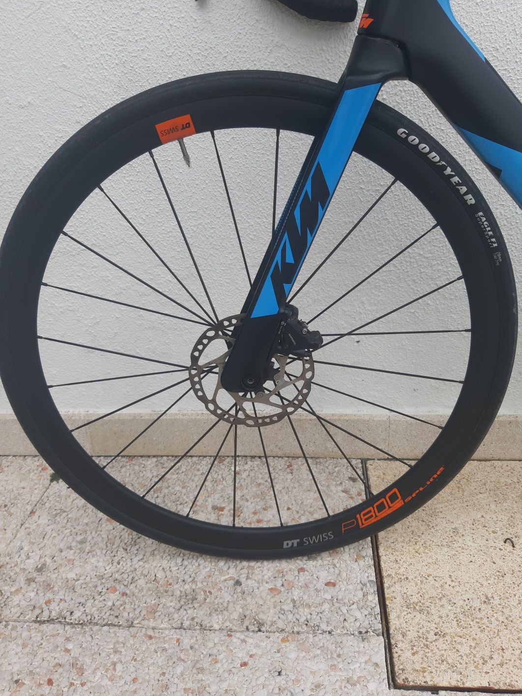 Bicicleta de estrada KTM
