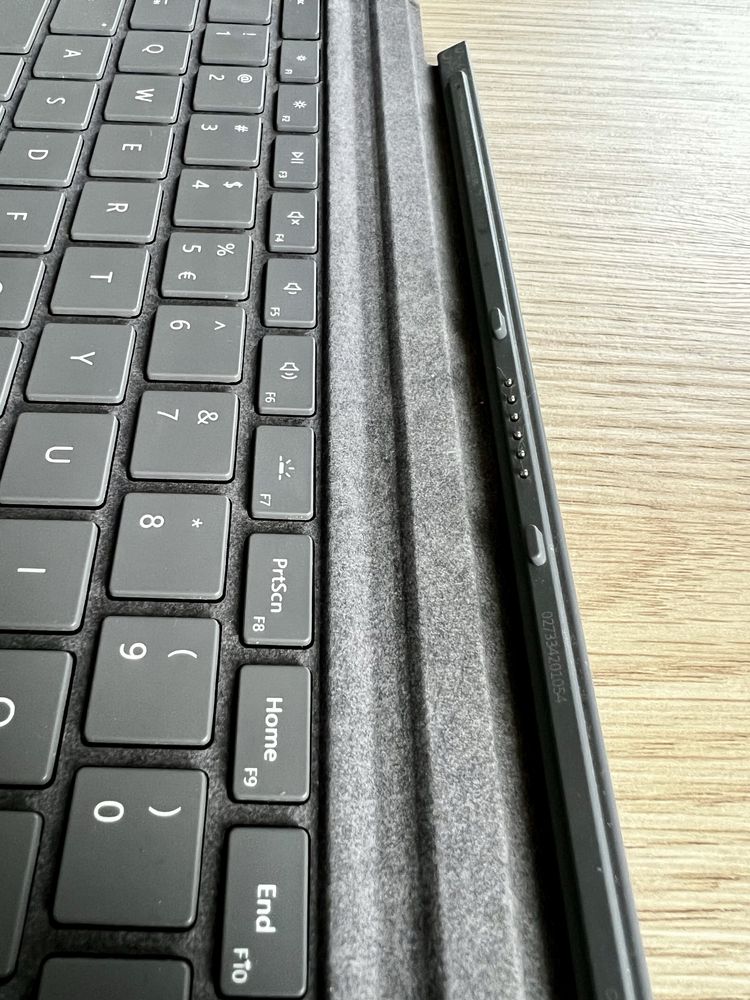 Klawiatura Microsoft Sirfqce Pro Signature Alcantara 1725 FFQ-00153