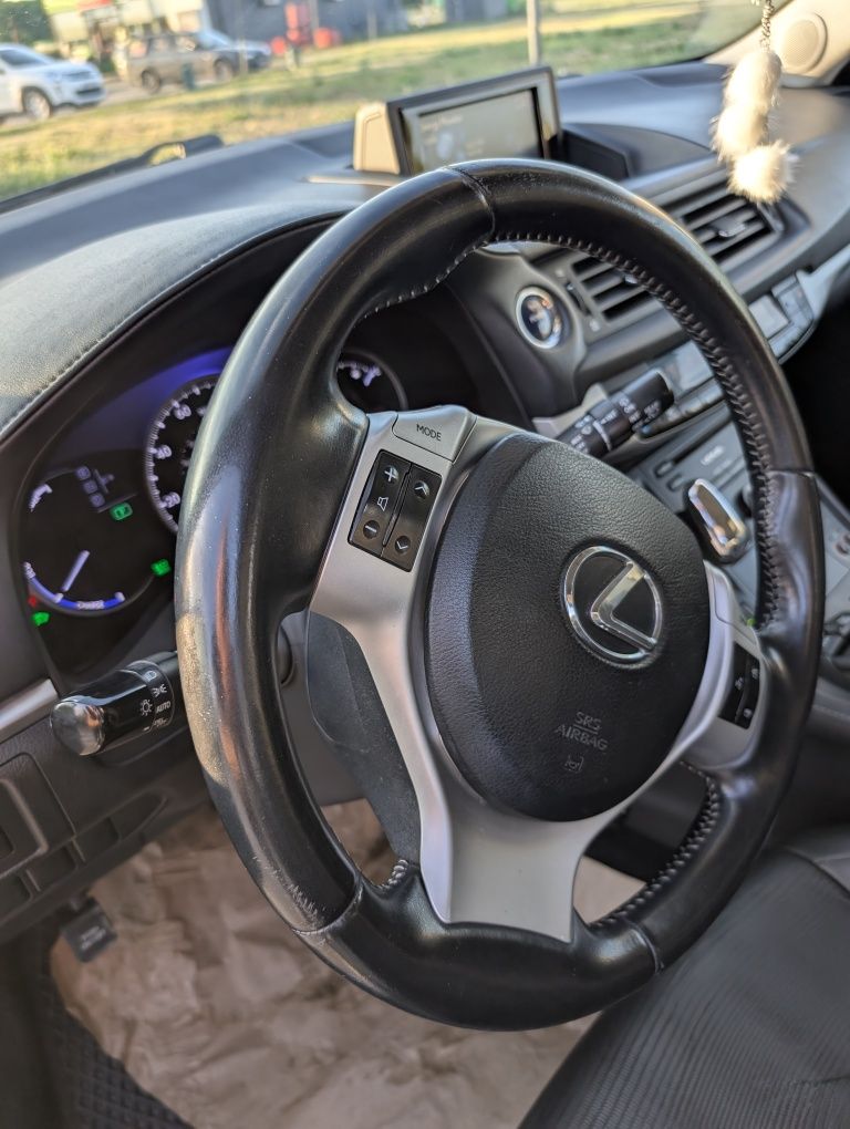 Lexus CT200 gibrid, лучший вариант для Девушки!