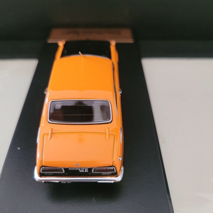 Carro miniatura Isuzu
