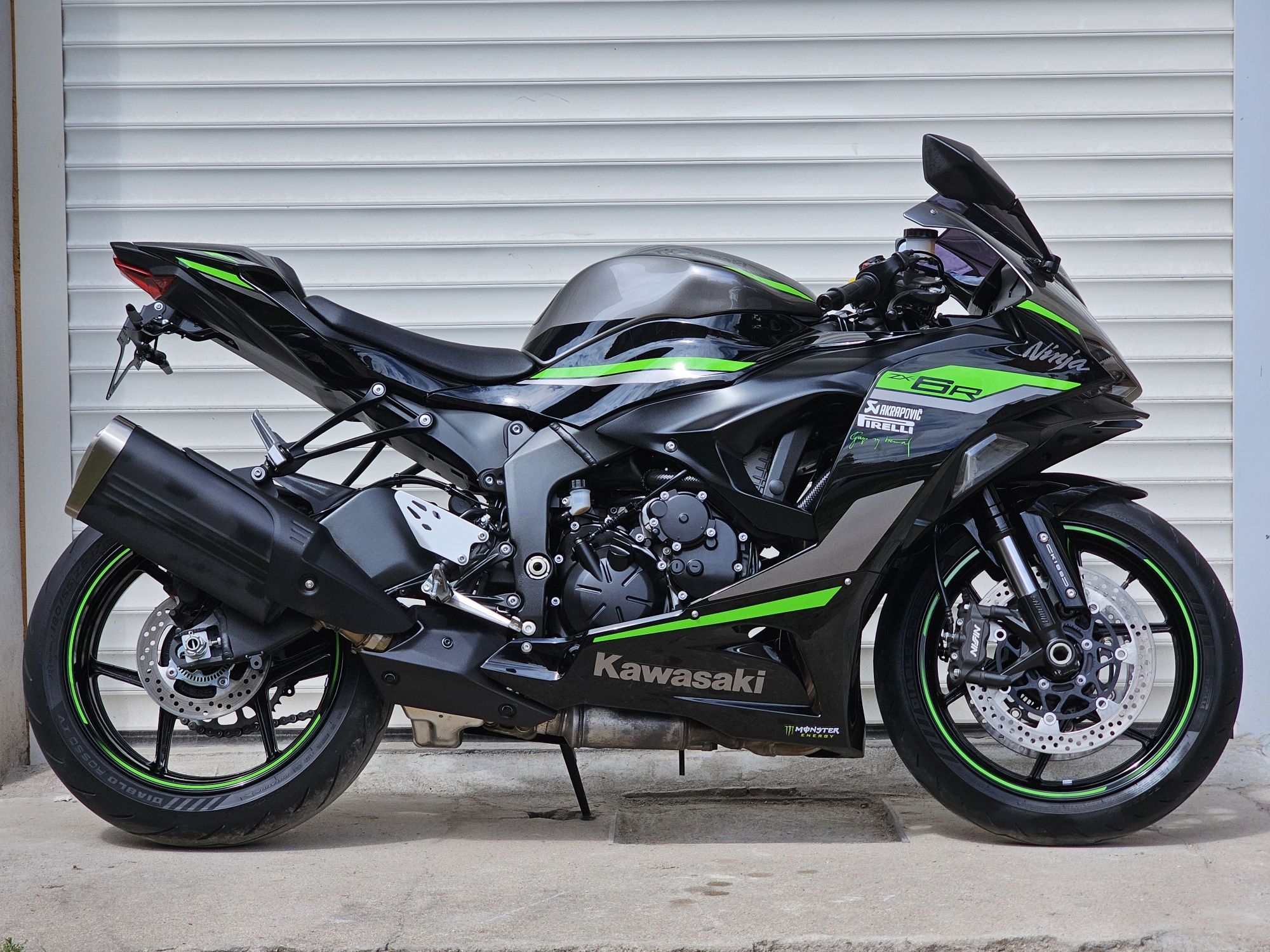 Kawasaki ZX-6R KTRC 126 Km 2024 nowy model 6 tys prebieg

Data pierw
