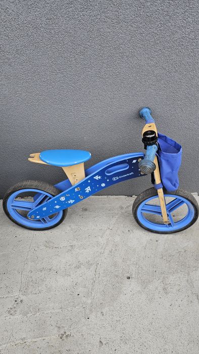 Rowerek biegowy kinderkraft niebieski rower drewniany