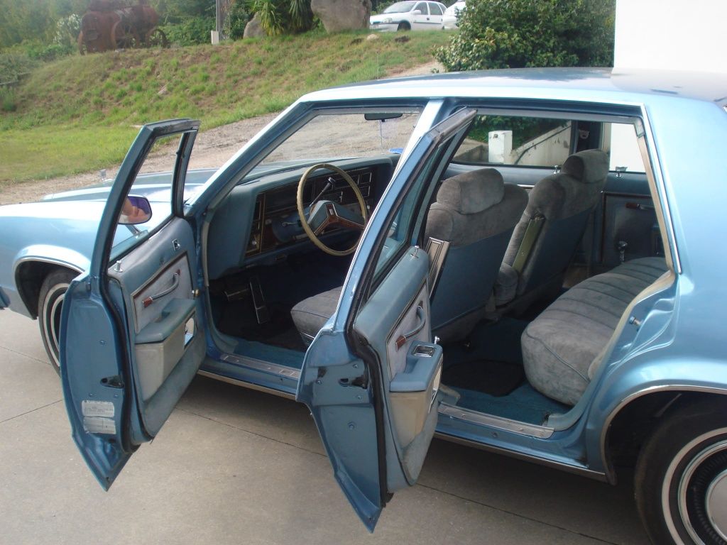 Oldsmobile Delta Royale 88
