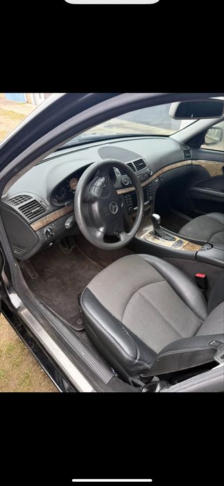 Мерседес 211 з економним 2.2 мотором