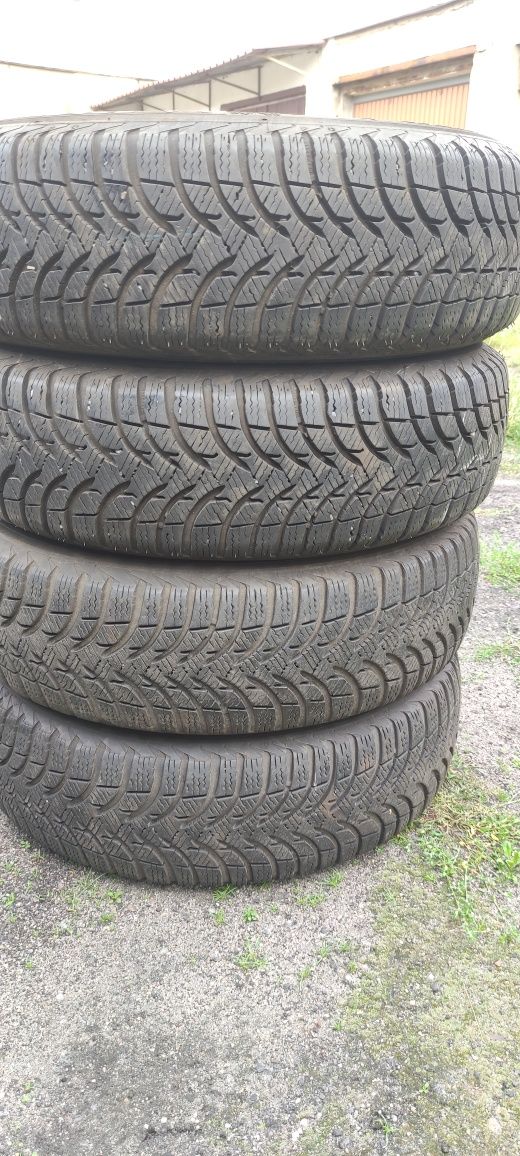 Opony zimowe 8mm 165/70/14 Michelin 6N