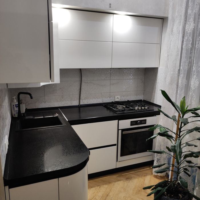 Оренда 2кн в центрі,на Кобилянській.