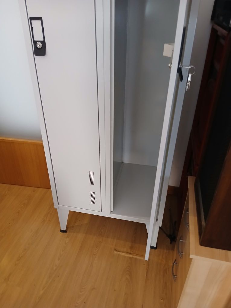 Cacifo metal c/ dois compartimentos