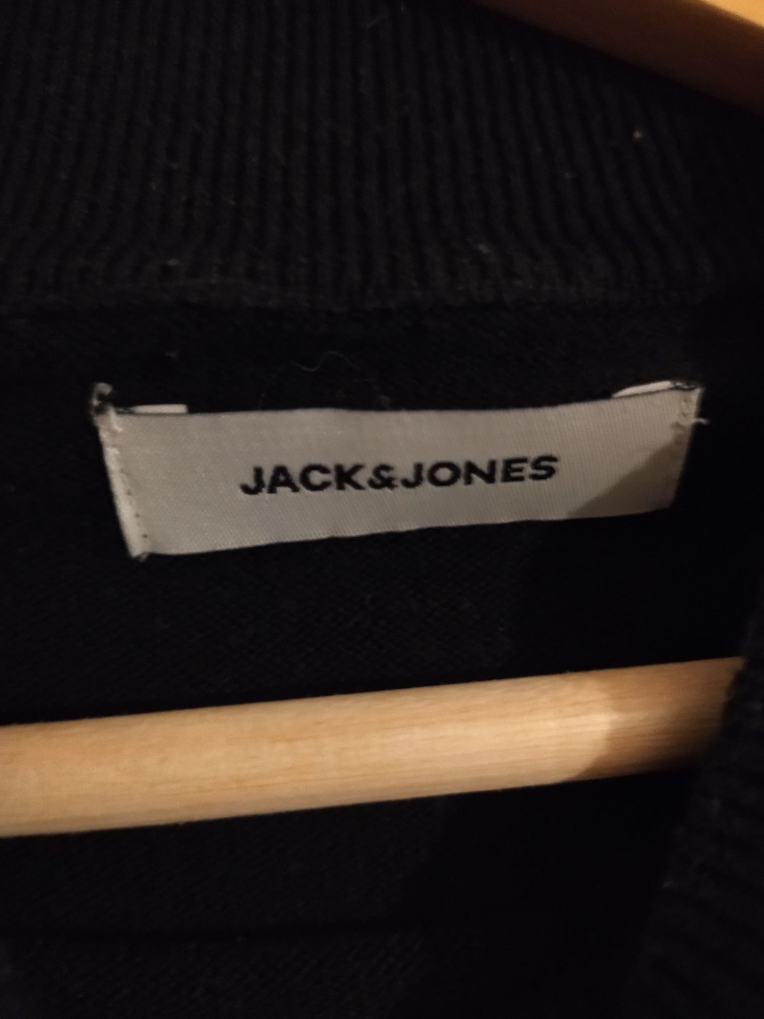 Camisola Gola Alta Jack and Jones L Preta