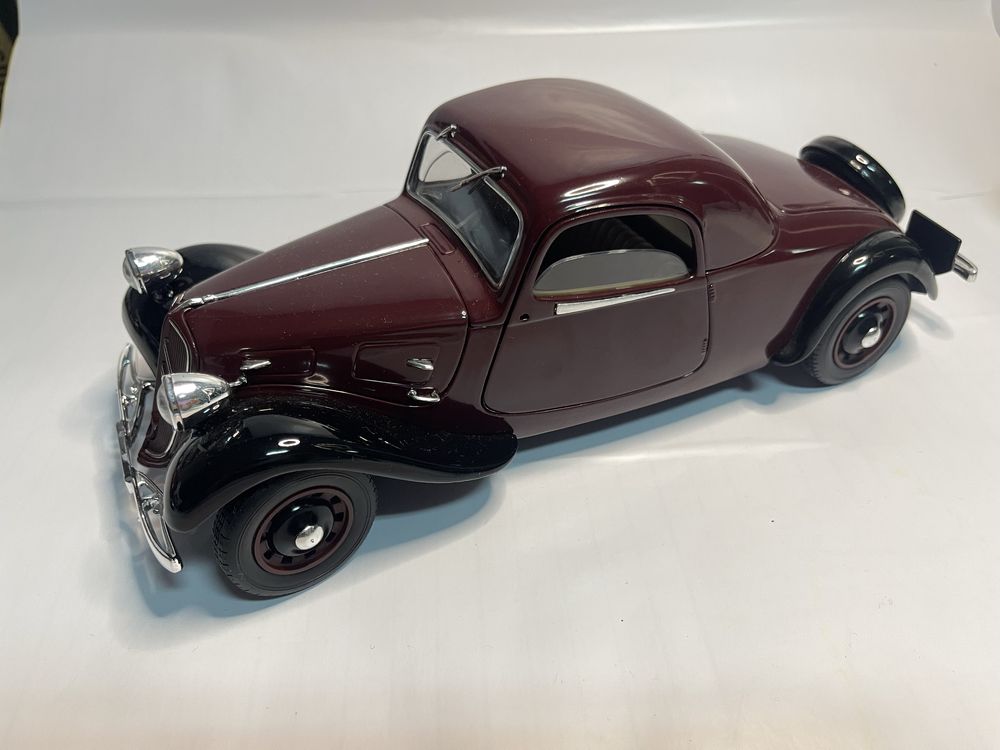 Citroen traction- Solido Miniatures