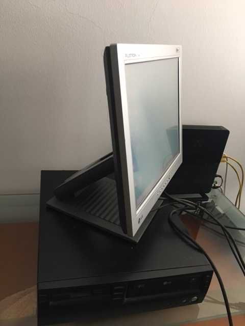 Monitor LG (FLATRON L150BF)