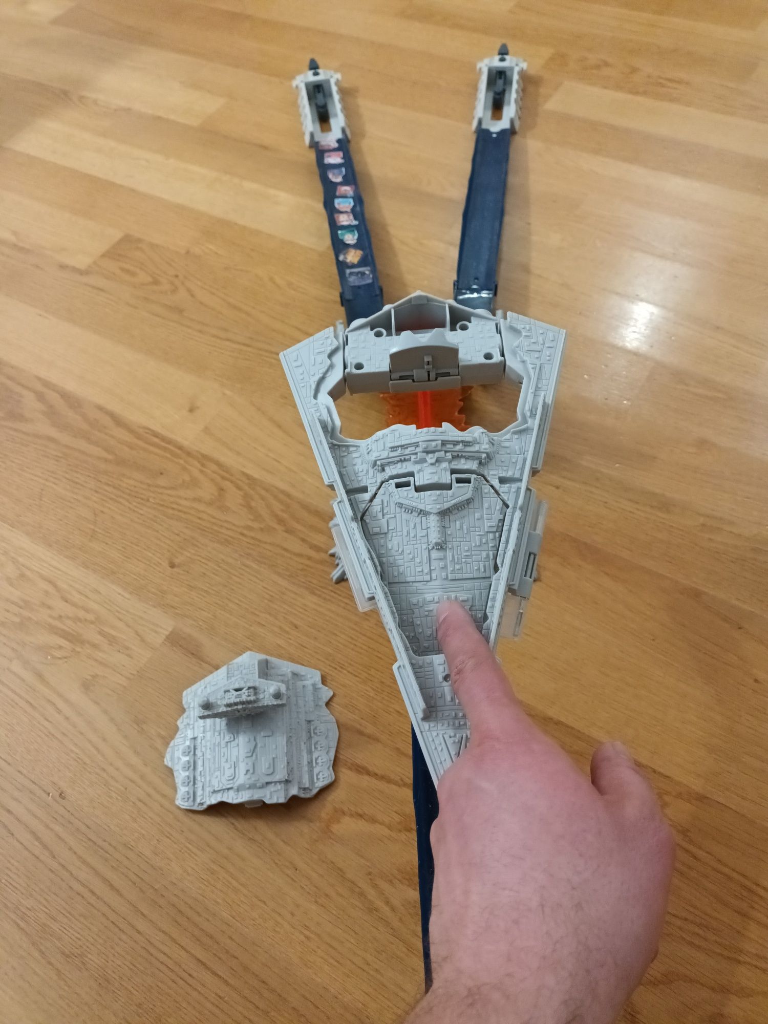 Tor Hot wheels star wars tor millennium falcon dpv 38